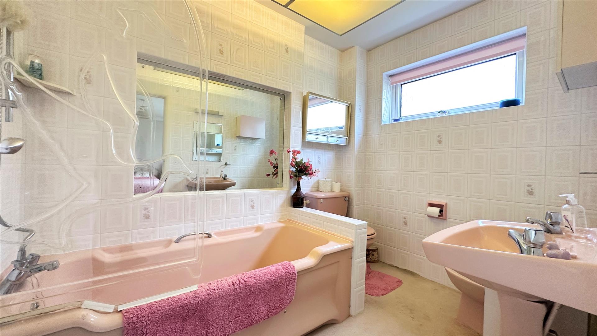 3 Bedroom Apartment Second Floor Martello Road South, Canford Cliffs